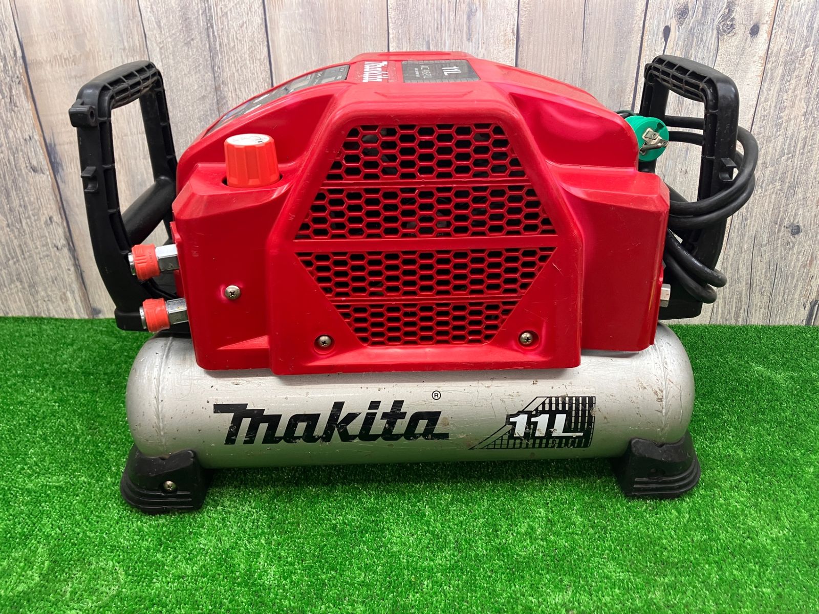 マキタ コンプレッサ 送料無料！【中古品】◇ makita マキタ 高圧/常圧 エア
