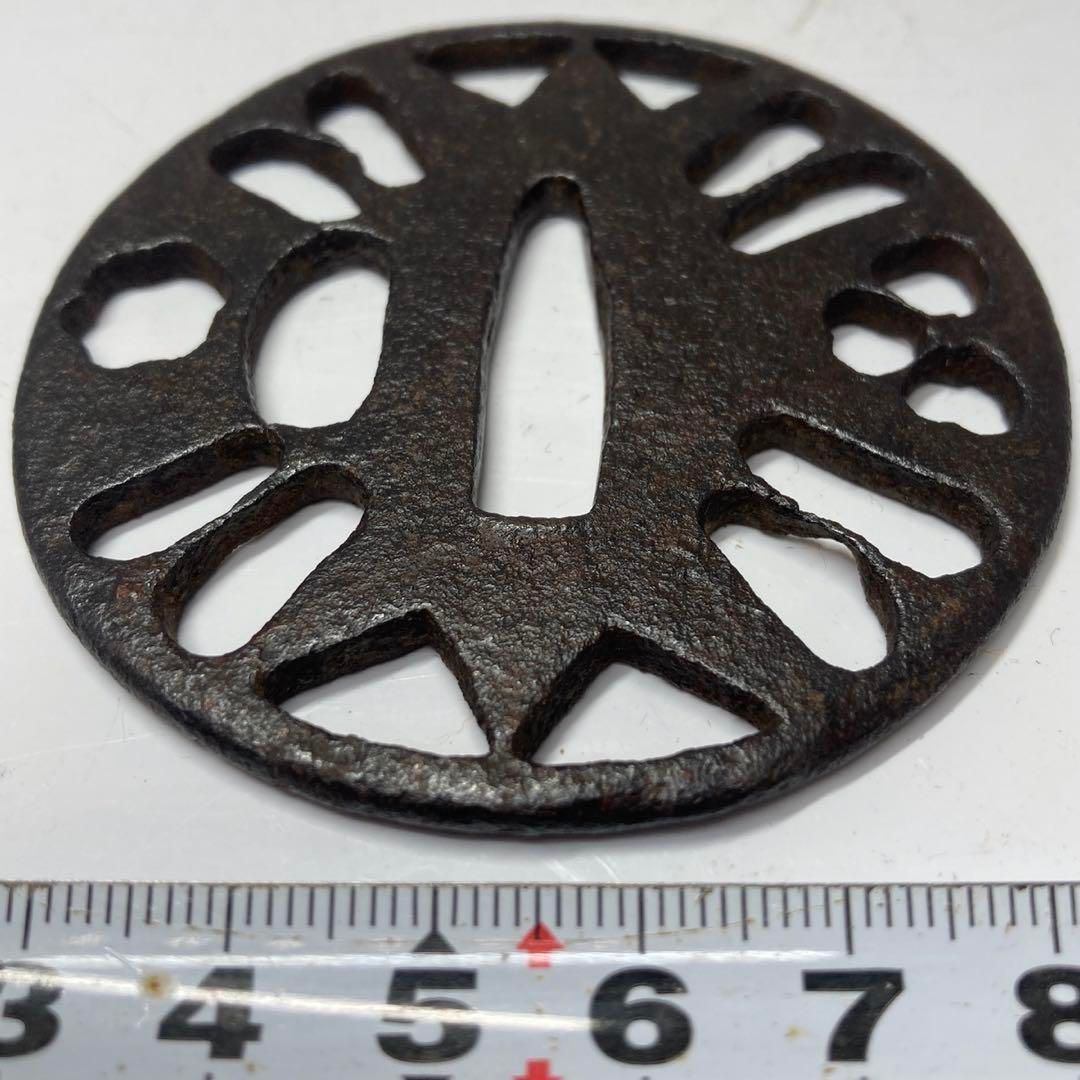 透かし刀鍔 重さ60g 東H5-0723