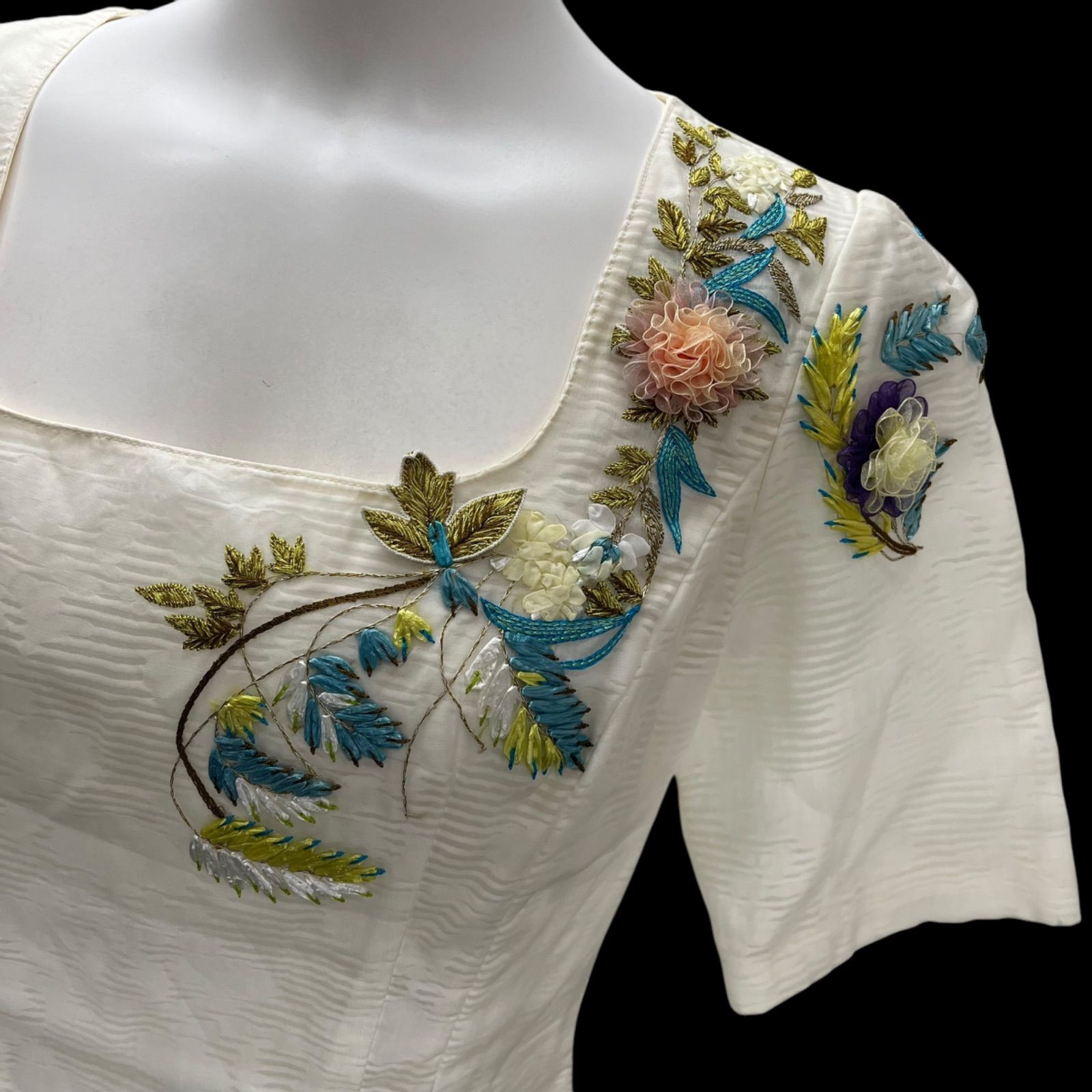 美品 ブルマリン Blumarine お花モチーフ オーガンジー使用 ワンピース