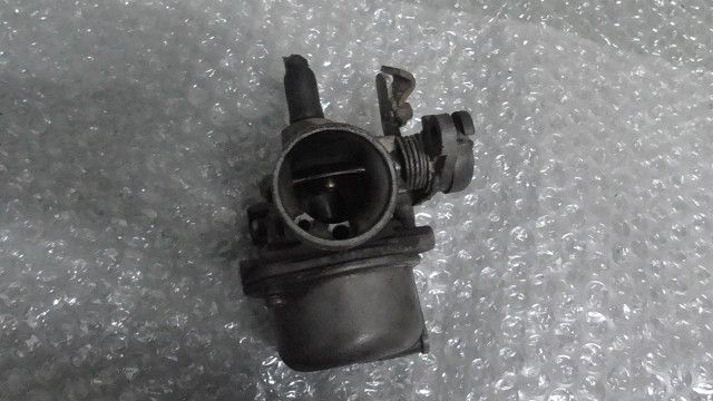 マグナ50 AC13-1009xxx の キャブレター 1760062815