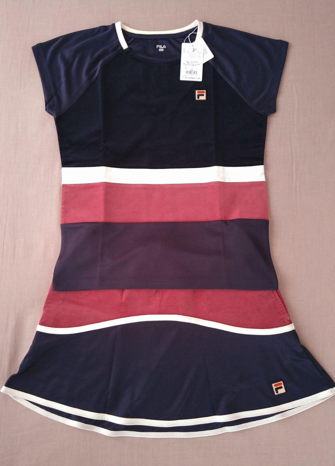 FILA　フィラ　テニスウェア　スコート　上下セット　S　M　新品未使用　紺赤紫