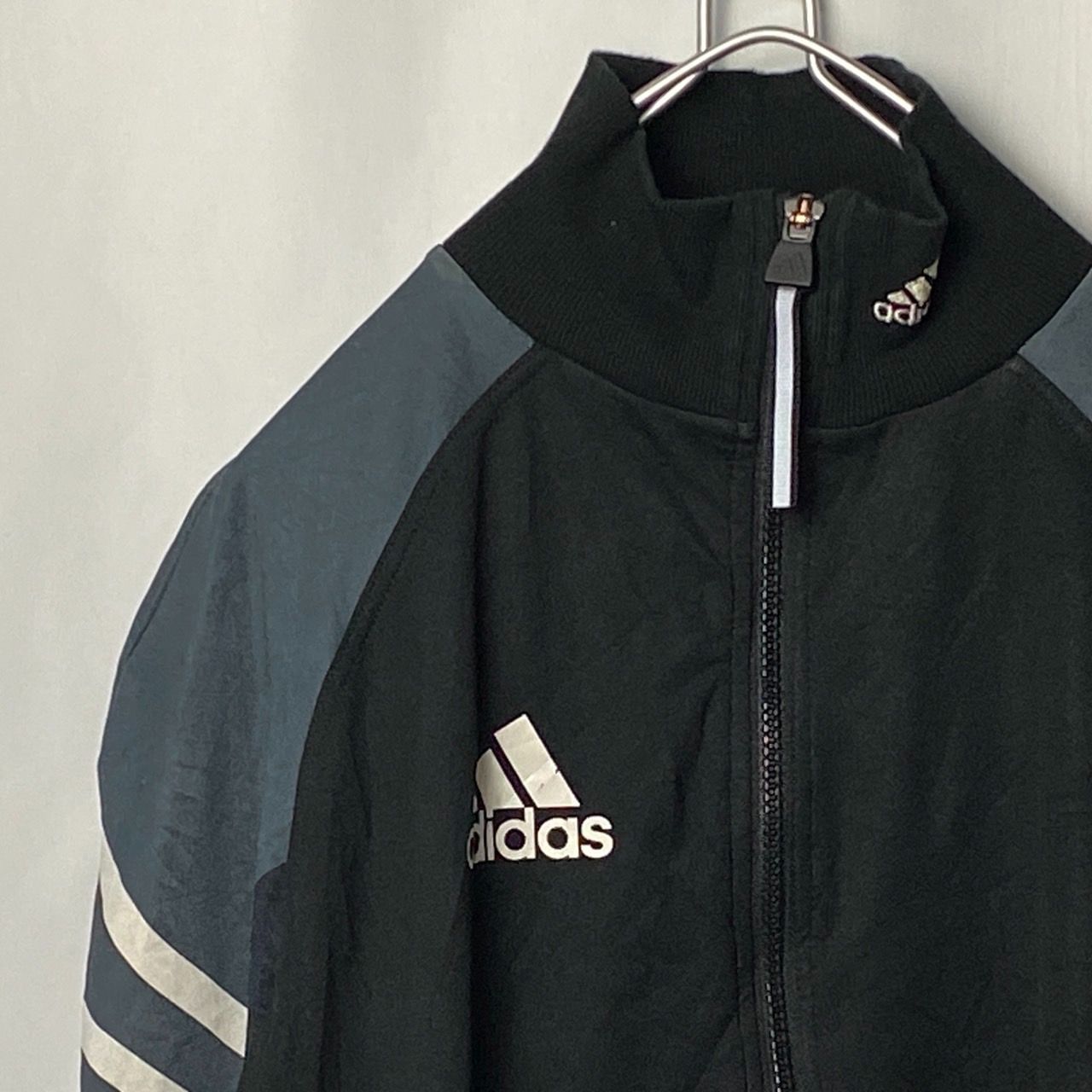 ▽3/23値下げしました▽adidas アディダス トラックジャケット 