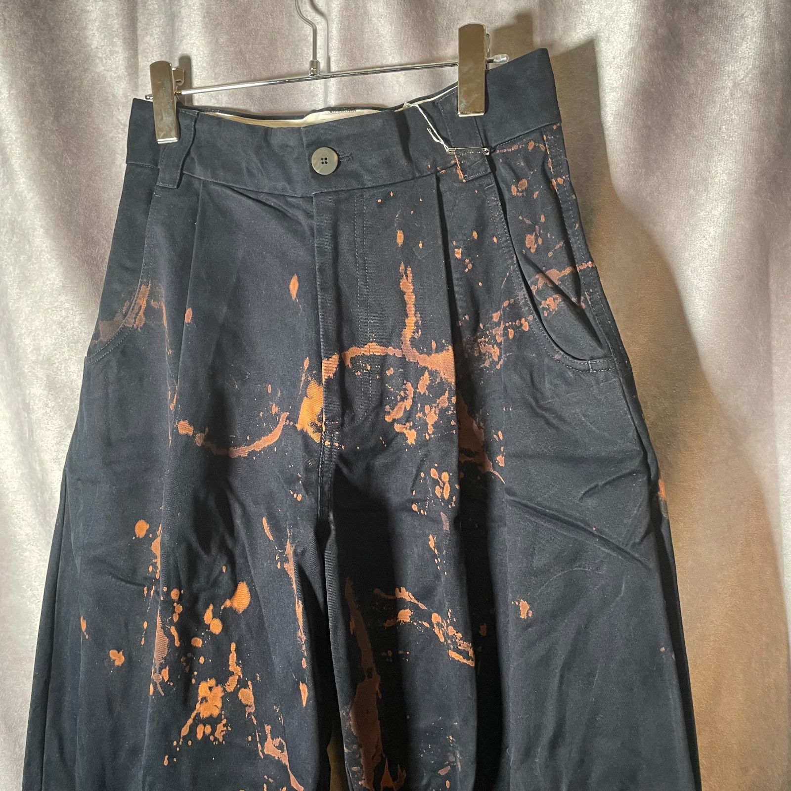 Double tack bleach pants