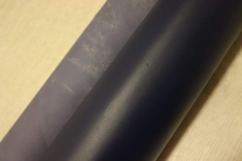 最短翌日お届け。 ダークブルー 220ds クロム革 牛革 国産 レザー 顔料仕上げ はぎれ 一枚革 レザークラフト 革 皮 本革 diy 生地 材料