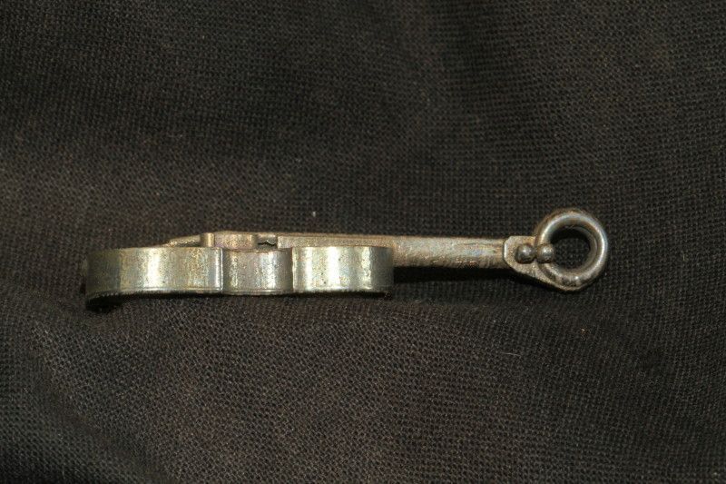 バイオリン型アクセサリー