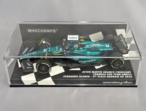 新品】ミニカー 1/43 アストン マーティン アラムコ