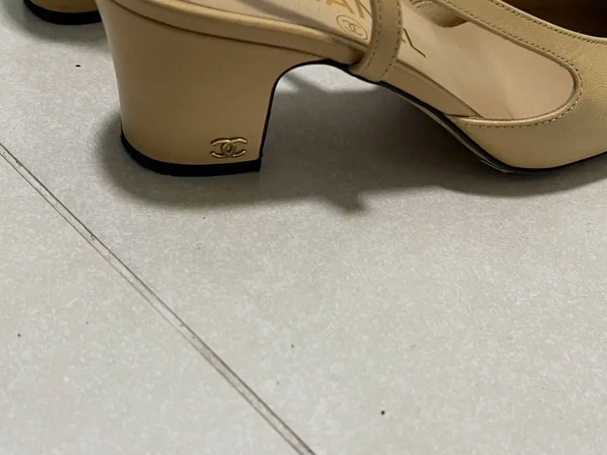 シャネルスリングバックシューズ