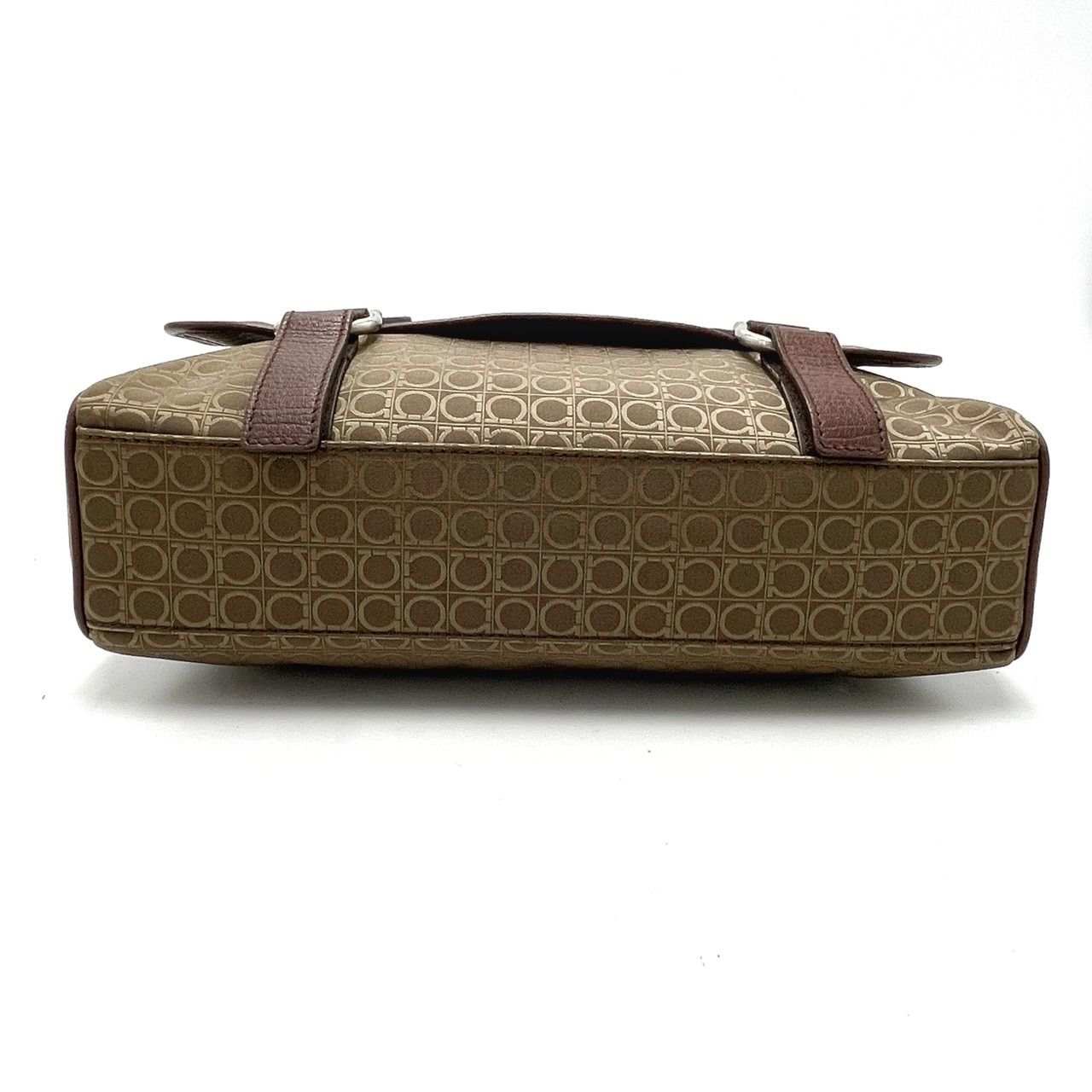 ✨極美品✨ Salvatore Ferragamo サルヴァトーレフェラガモ  