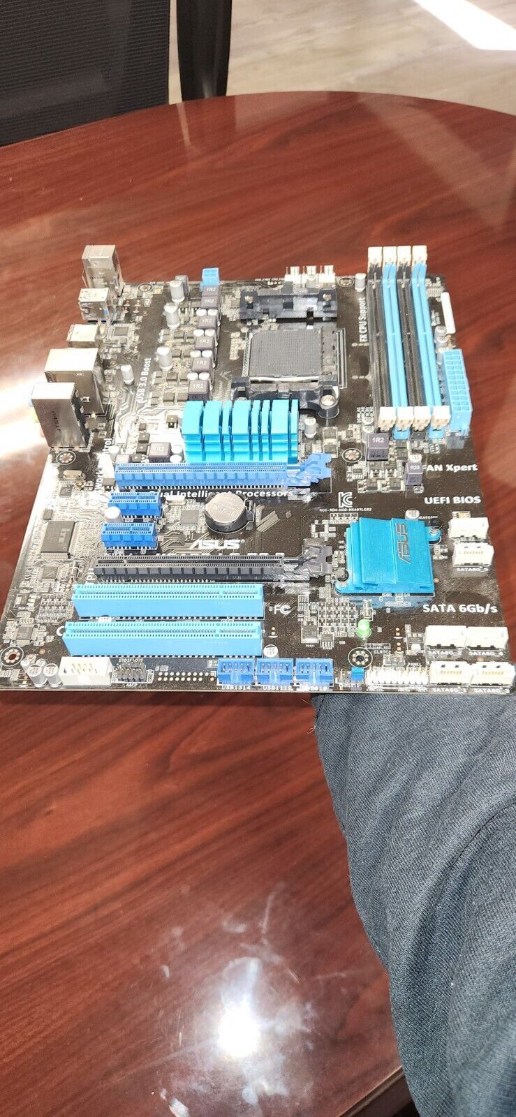 ASUS M5A97 LE AM3 AMD M5A97 LE R2.0 マザーボード