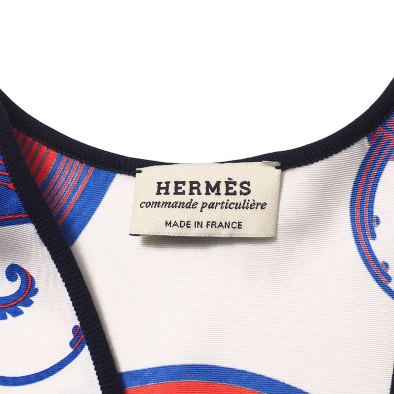 HERMES - HERMES エルメス ブラウス サイズ34 Vネック ドルマン スカーフ 馬車柄 フランス製 ブランド古着【中古】20250227/RA3645 HERMES - HERMES エルメス ブラウス サイズ34 Vネック ドルマン