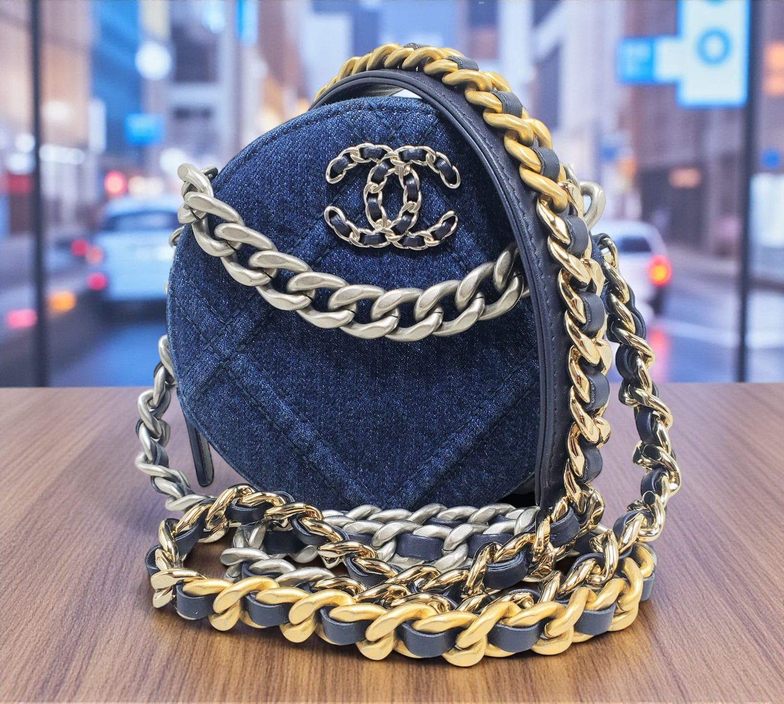 シャネル CHANEL デニム ラウンドショルダーバッグ シリアルシール 