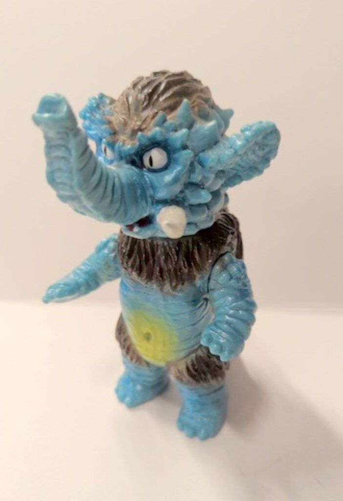 ヤモマーク 大怪獣シリーズ 獏怪獣オーワダ(水色成型/黒/黄色