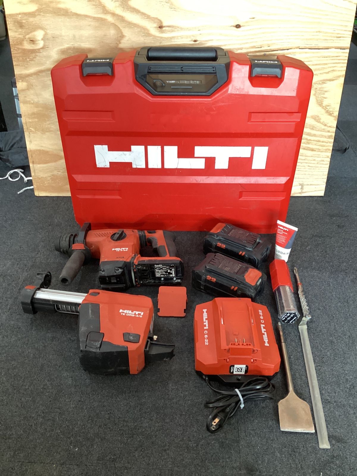 HILTI TE6-22 TE DRS-4|6 充電式ロータリーハンマードリル 純正バッテリ×2 付属品 充電器 ケース有 オ-233