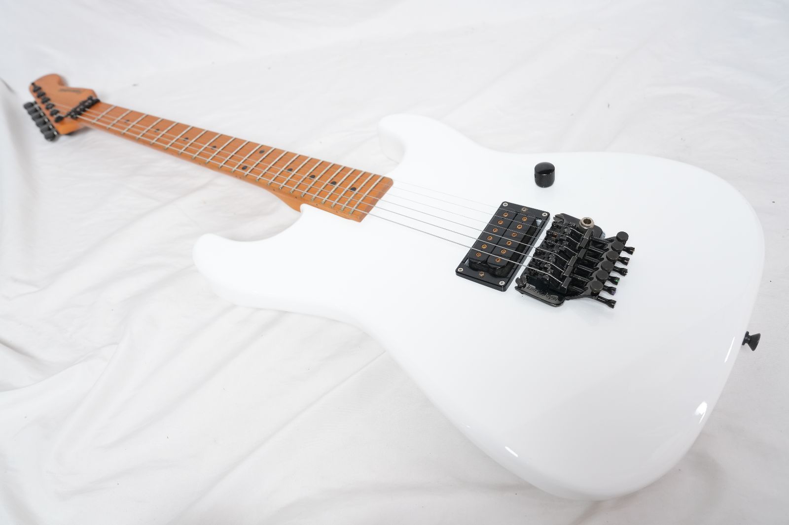 ☆FERNANDES☆STC-70 WHITE リフィニッシュ Charvel San Dimasスタイル