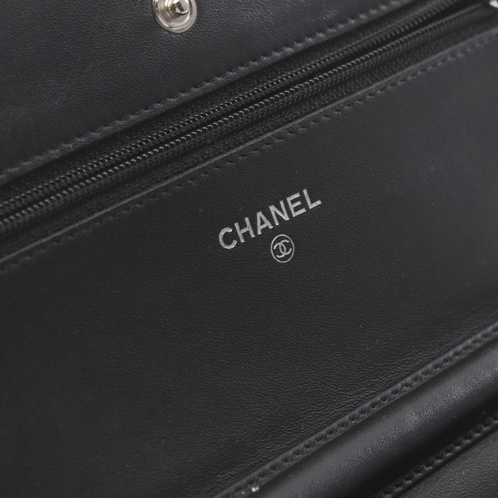 CHANEL ショルダーバッグ