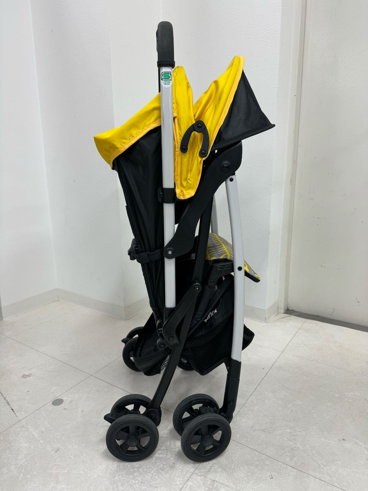 Aprica マジカルエアーAD B型ベビーカー アーチャーイエロー 92546 アップリカ 超軽量コンパクト ハイシート ベビーカーフック付き Aprica マジカルエアーAD B型ベビーカー アーチャーイエロー 92546