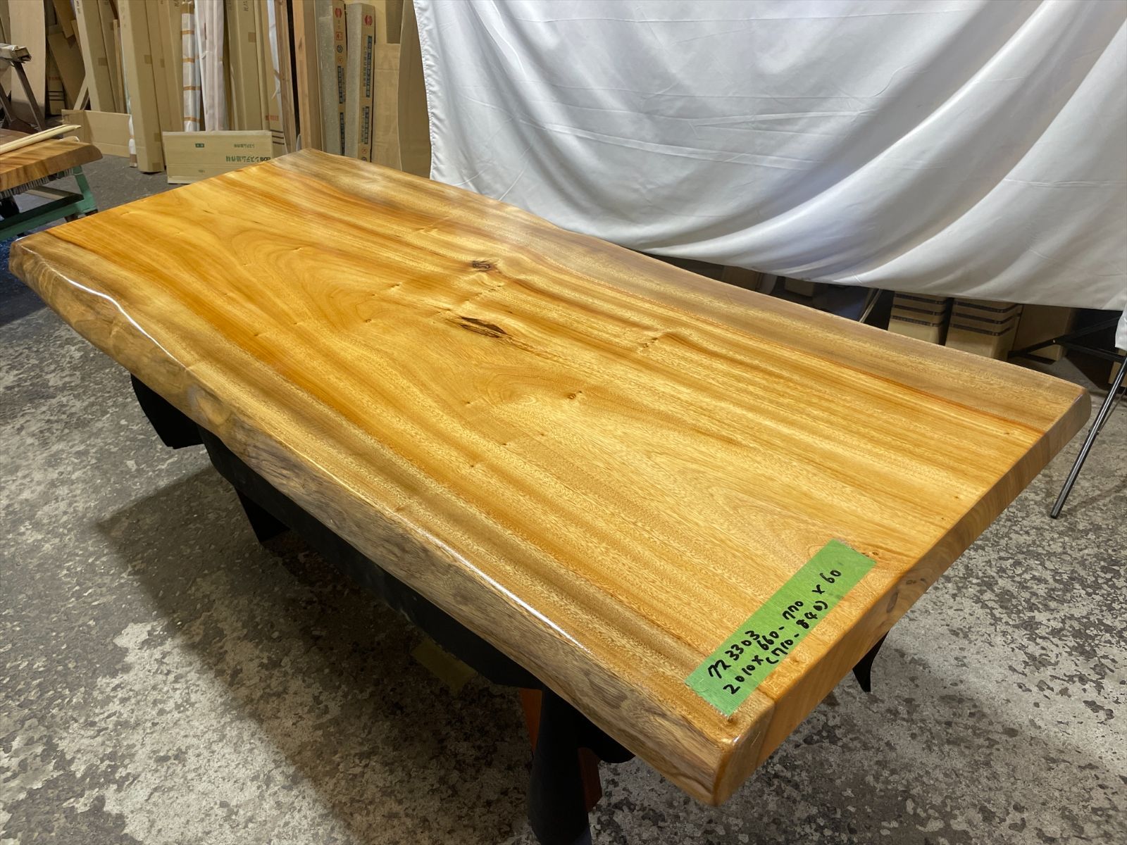 クス3303 楠 一枚板無垢材 2000x660-770x60 - ダイニングテーブル