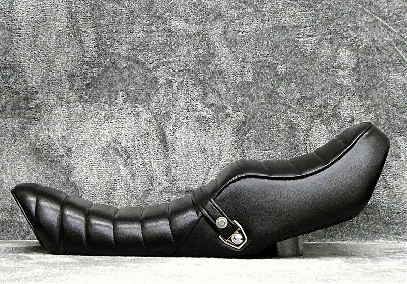 XJ400 黒皮 タックロールシート ブラックXJ400D XJ400E XJ550 あんこ抜き ローダウン4GO 完成品 段シート へっぽこ社長