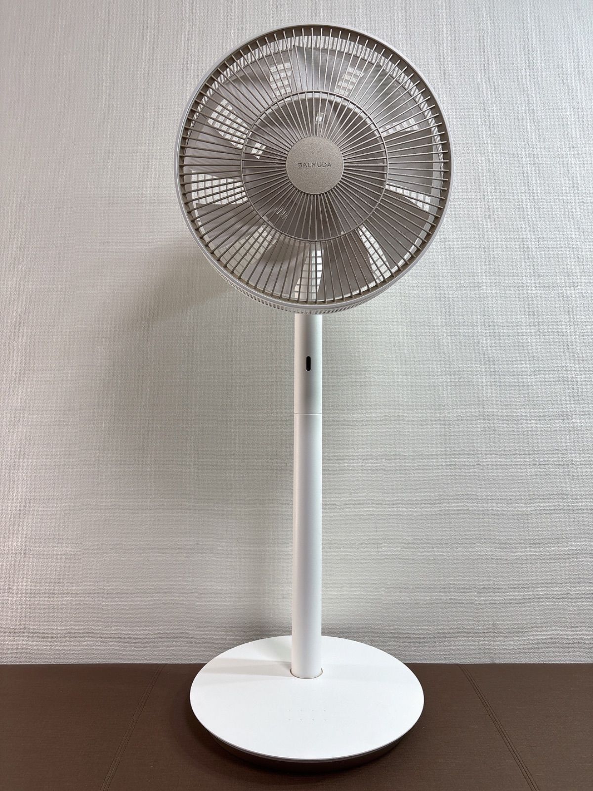 バルミューダ 扇風機 GreenFan EGF-1700-WG