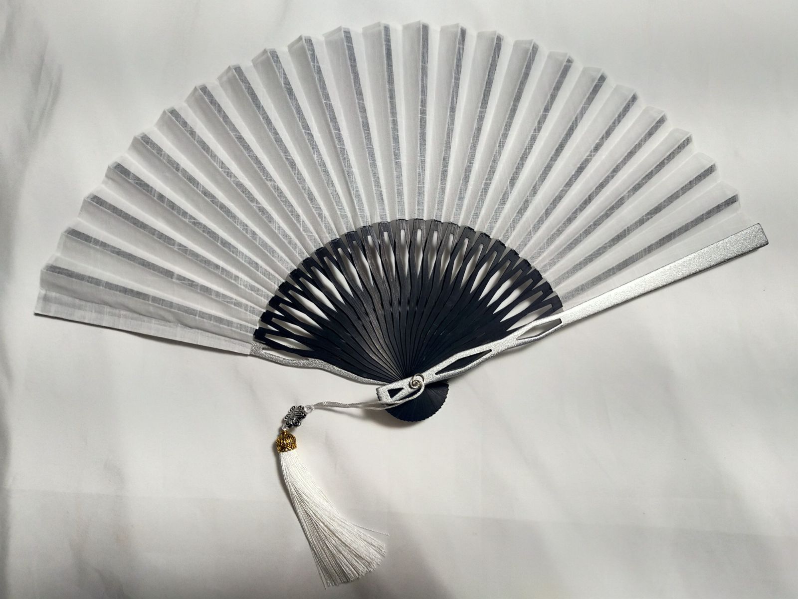鉄扇風金属扇2 アルミ合金扇 うちわ 実用品 鉄扇風金属扇(白) アルミ合金扇 - メルカリ