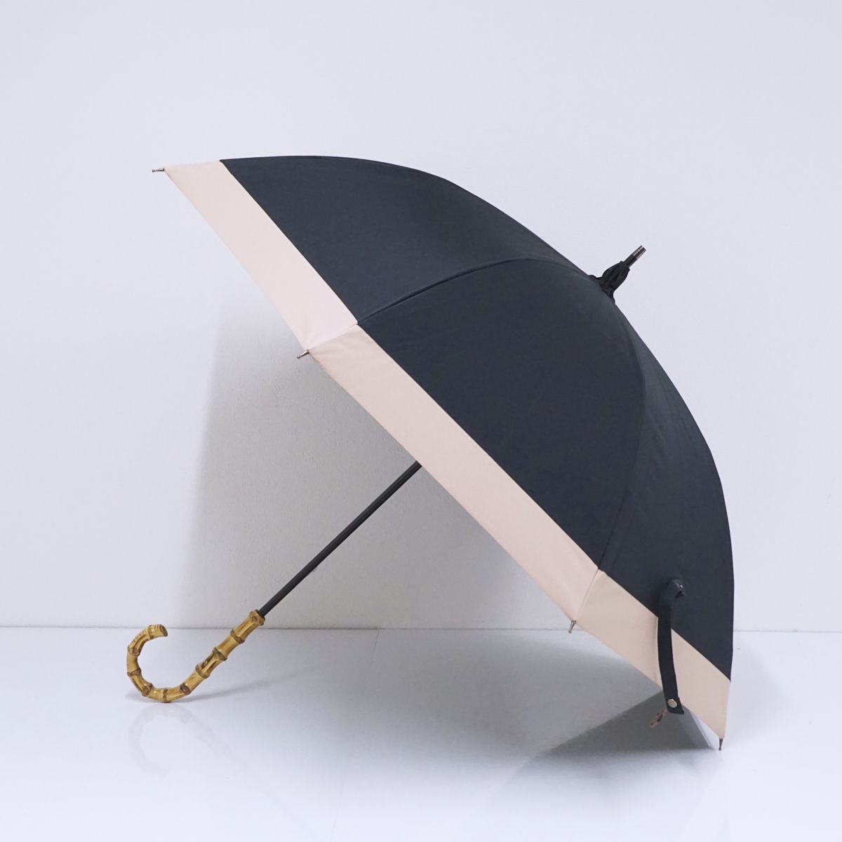 日傘 サンバリア100 完全遮光日傘 USED美品 Mサイズ ブラック