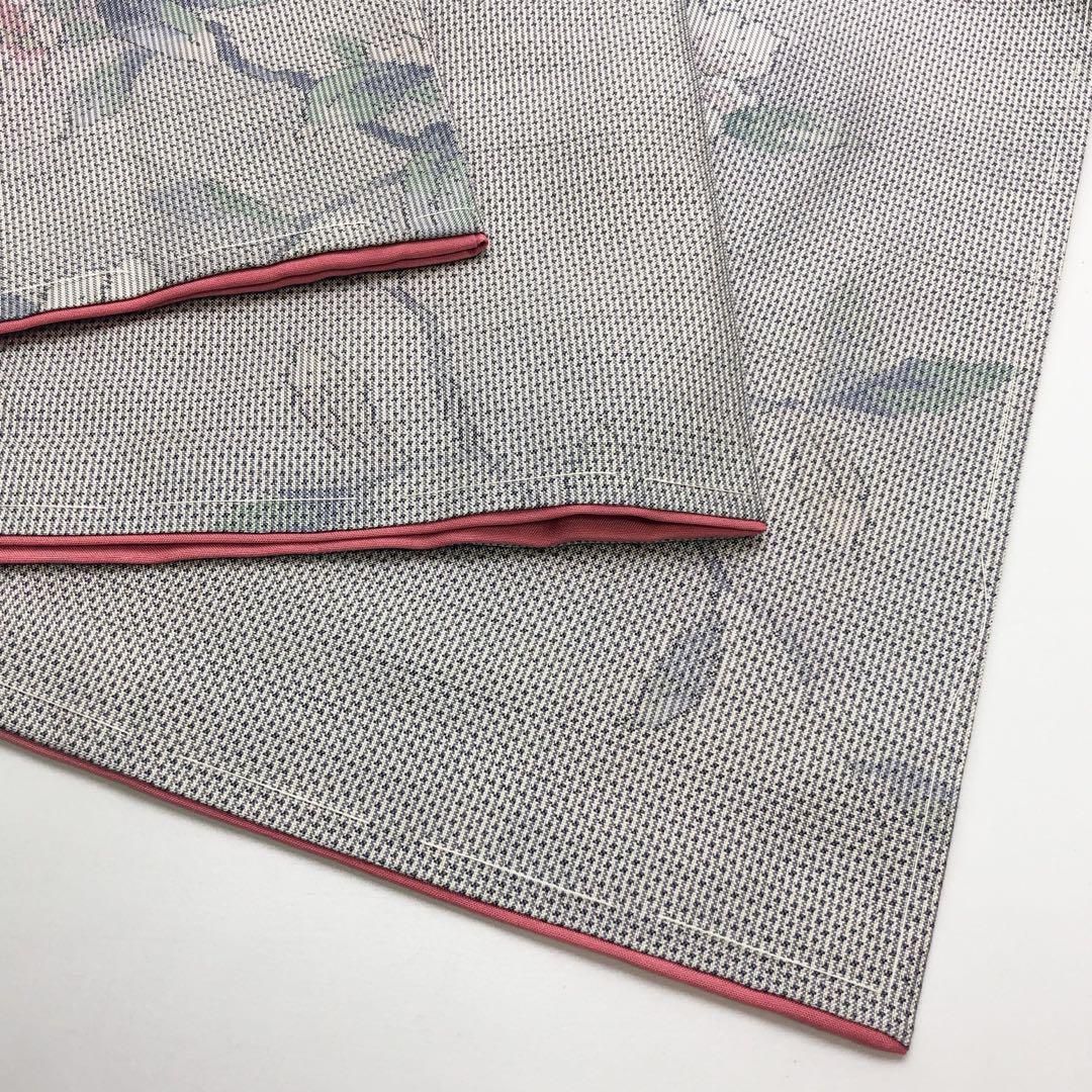 躾糸付未使用　白大島紬　鳥　色紙文　カジュアル　155cm　a437 単衣】白大島 9ﾏﾙｷ 本場大島紬 小紋 正絹 蔦の葉 白 紫 青 オフ