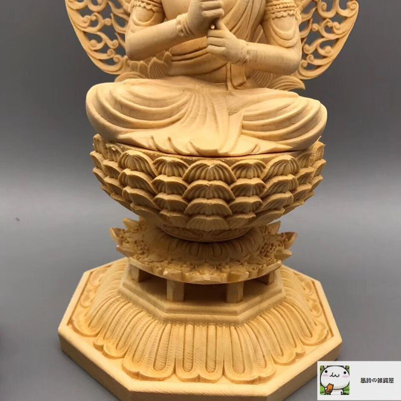 手彫りの木彫刻 大きめ きぼり/木彫り”と言うと素朴な響きの中にユルさを感じます