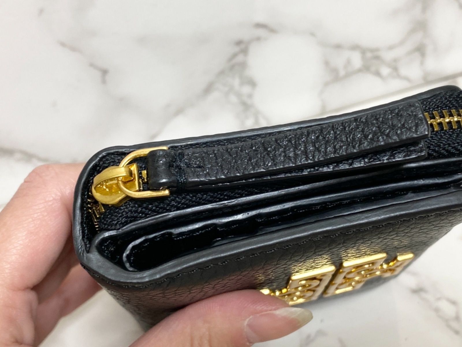 新品】TORY BURCH トリーバーチ 二つ折り財布 ミニ財布 67307 - メルカリ