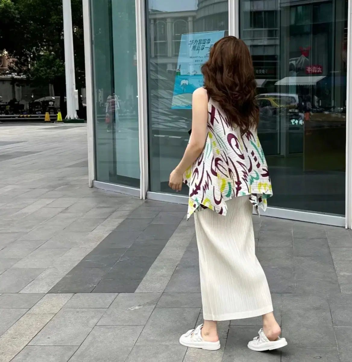 PLEATS PLEASE ホワイトスカート PLEATS PLEASE(プリーツプリーズ) フィジーバウンス トップス