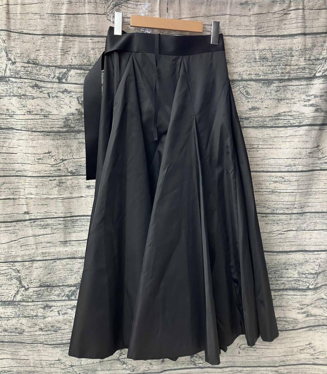 げ PRADA プラダ RE-NYLON ナイロン ベルテッドロングスカ-ト ブラック サイズ38