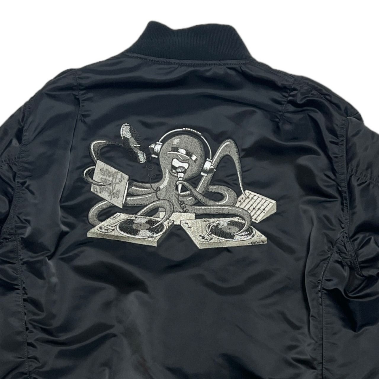 sacai × Ultimate Breaks&Beats ボンバージャケット サカイから