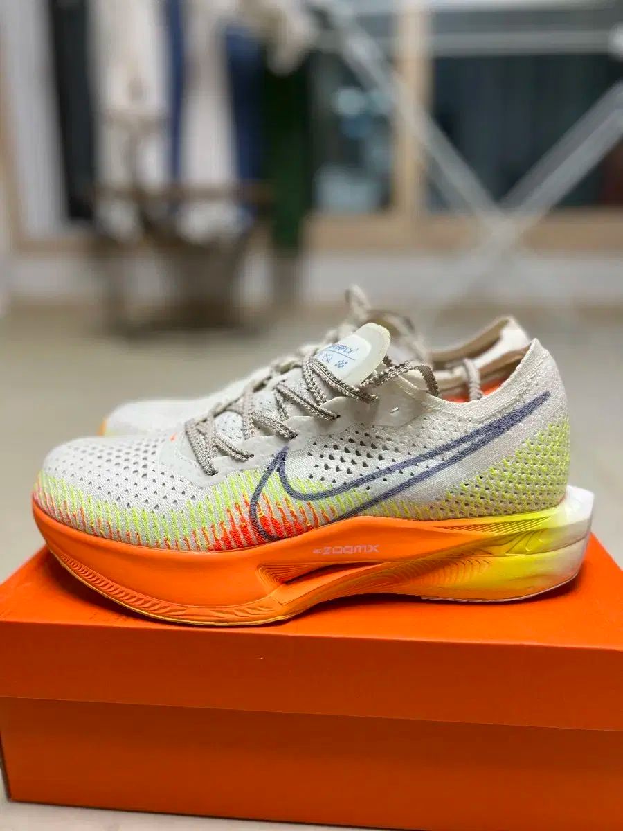 NIKE ナイキ ヴェイパーフライ ネクスト 3 275mm