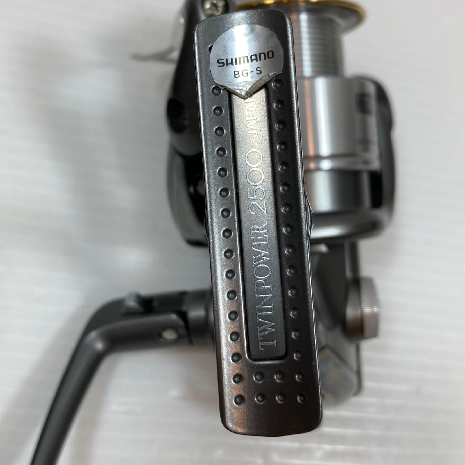 ττSHIMANO シマノ スピニングリール 02ツインパワー2500 SC83E