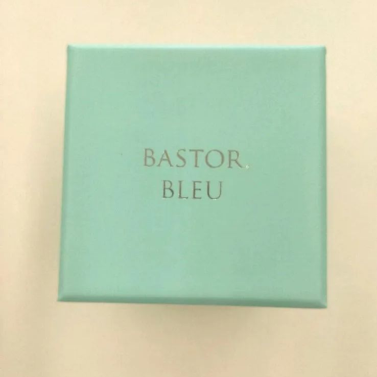 新品！100%正規品！BASTOR BLEU 幹細胞 美容液 一ヶ月分 個包装 - メルカリ