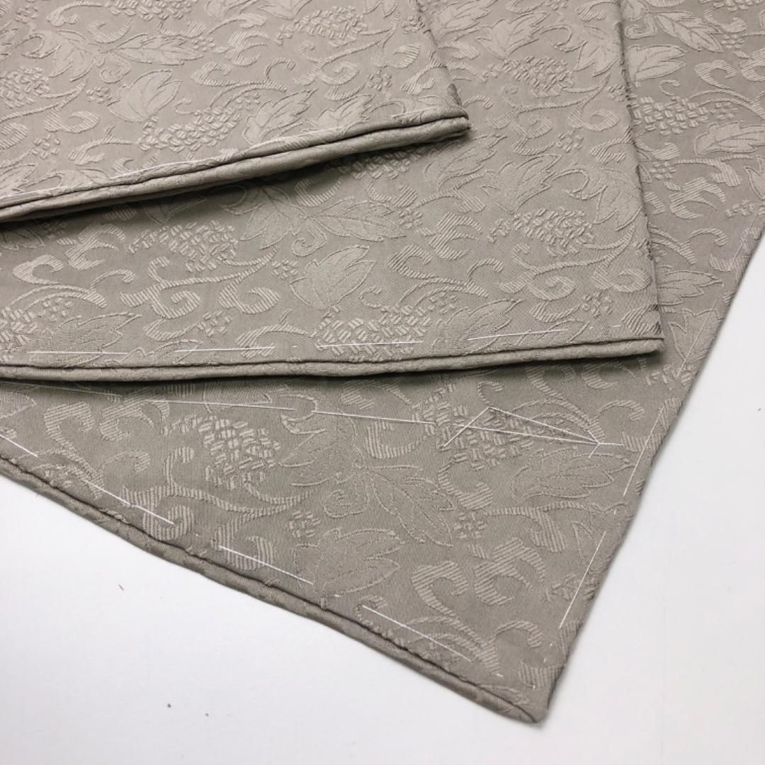 ☆ 色無地 薄灰汁色 花唐草地模様 しつけ糸 ますいわ屋誂 K-4728 色無地 薄灰汁色 花唐草地模様 しつけ糸 ガード加工 ますいわ屋誂 K