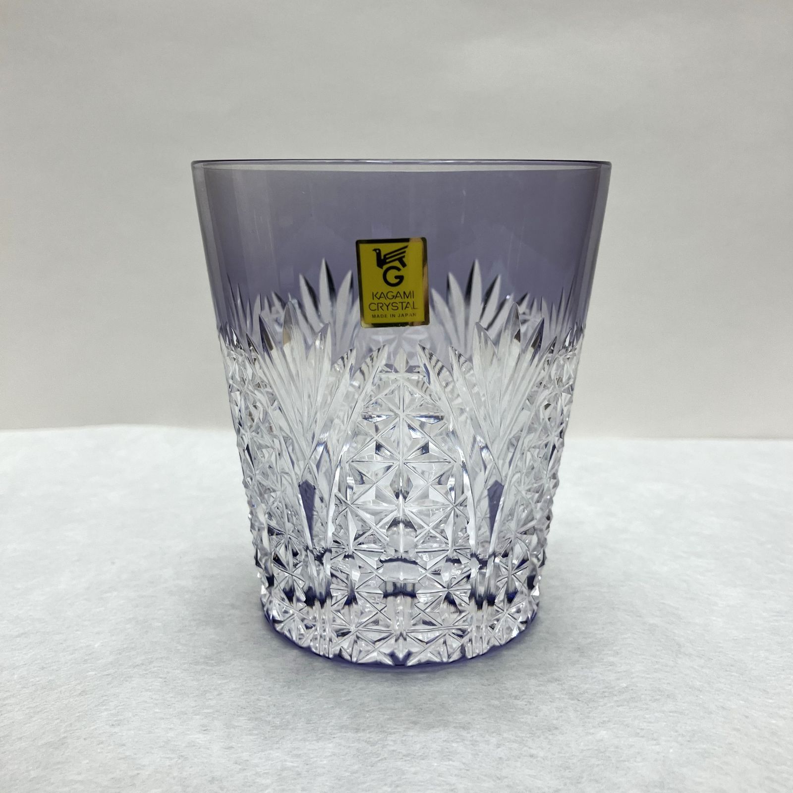 現品限り 江戸切子 KAGAMI カガミクリスタル 笹っ葉に麻の葉 紋 焼酎グラス パープル T557-2472CMP 木箱入り み