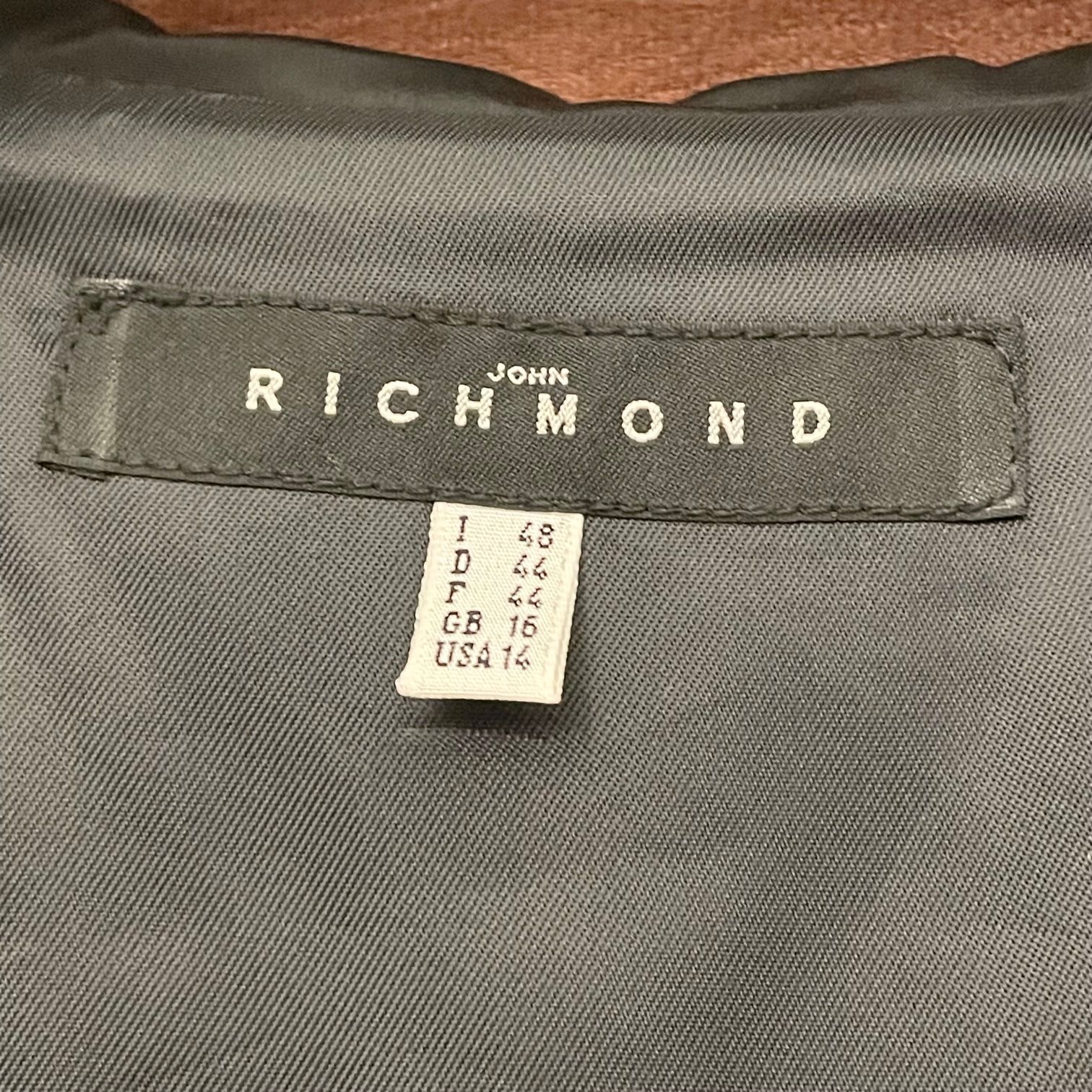 MADE IN ITALY製 JOHN RICHMOND フード付きフルジップナイロン 