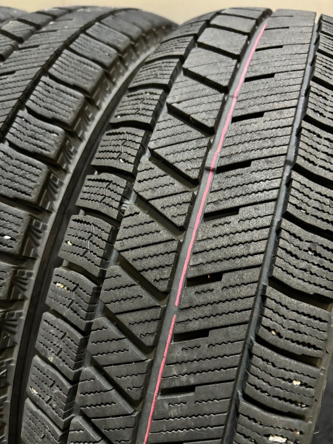 パッソ 155/80R/13 スタットレス ブリヂストン製VRX3 4本セット スタッドレスタイヤ 4本セット 《ブリヂストン》 ブリザック