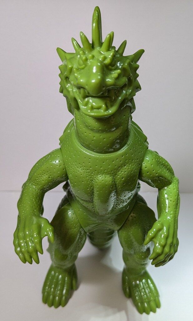 マルサン 世紀の大怪獣 バラン 350 (黄緑成型/未塗装) - メルカリ