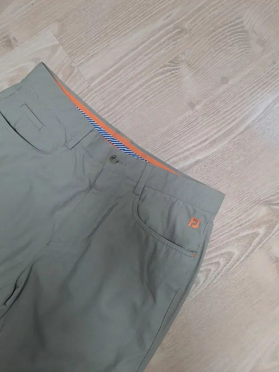 ゴルフウェア パンツ