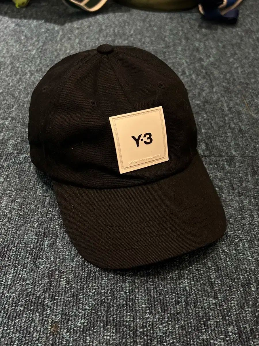 Y ー 3 ブラック ボールキャップ