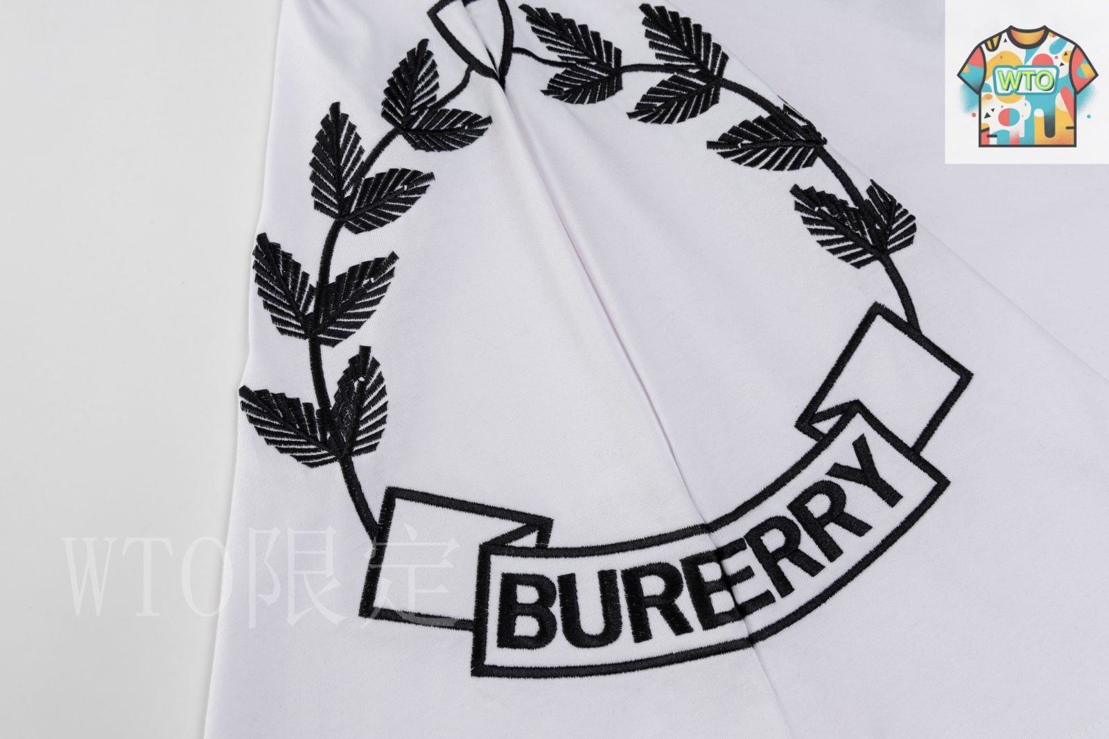 今日特価】BURBERRY 25SS 刺繍ロゴ T シャツ-3 - メルカリ