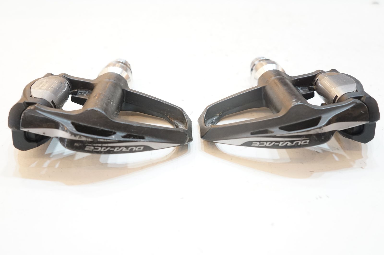 SHIMANO - シマノ SHIMANO ペダル　dura ace  9000 SHIMANO（シマノ）PD-R9100-L SPD-SL ビンディングペダル +4mm軸