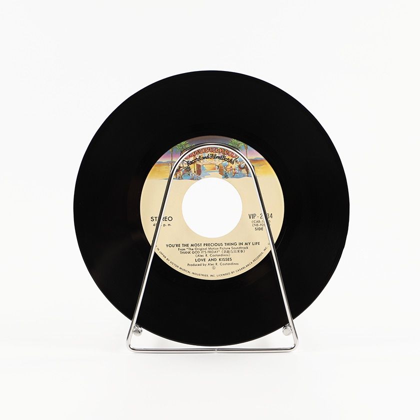 シングルレコード LOVE AND KISSES THANK GOD IT'S FRIDY 1978年