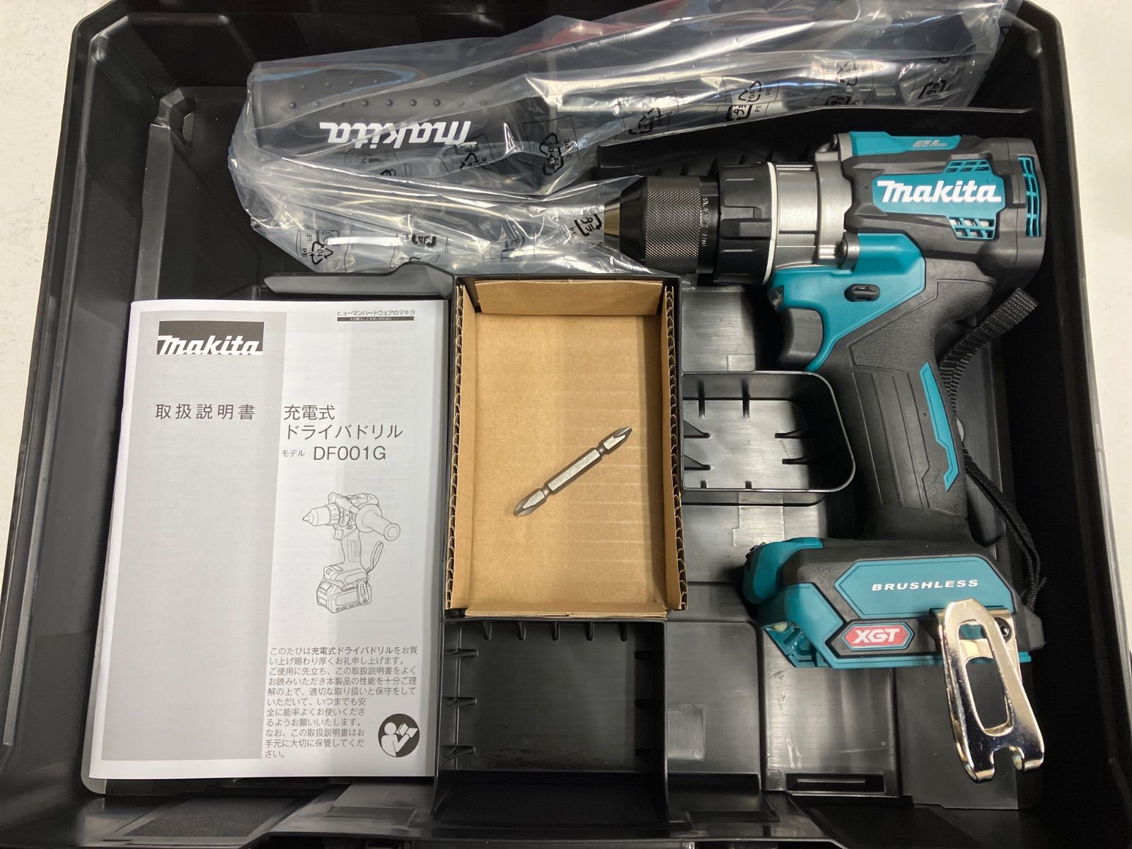 DF001G ドライバドリル 本体＋ ケース マキタ電動工具 インボイス対応領収書OK 平日のみ発送