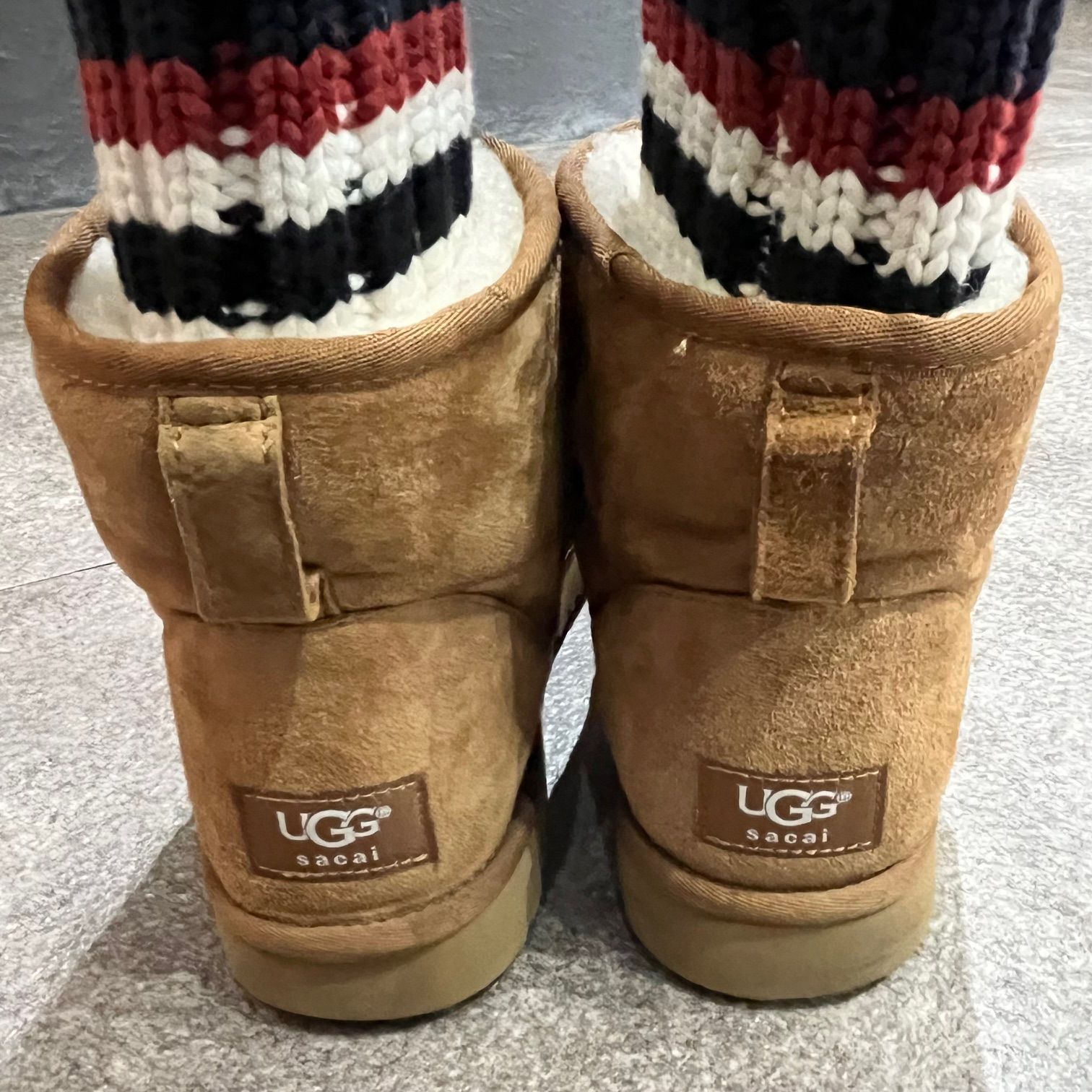 待望の再入荷｜ sacai×UGG Sacai sacaiのコラボブーツ、クラシックな羊 ...