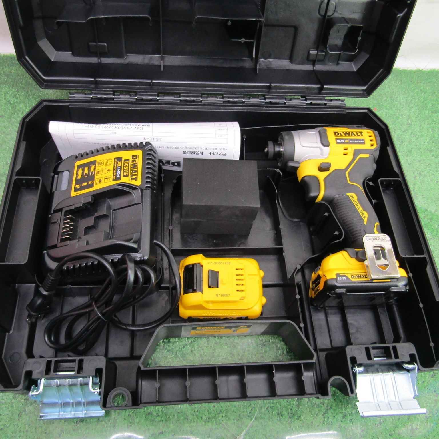 ▽デウォルト(DeWALT) 10.8V ブラシレス・インパクトドライバ ― DCF801D2-JP 【町田店】 - メルカリ