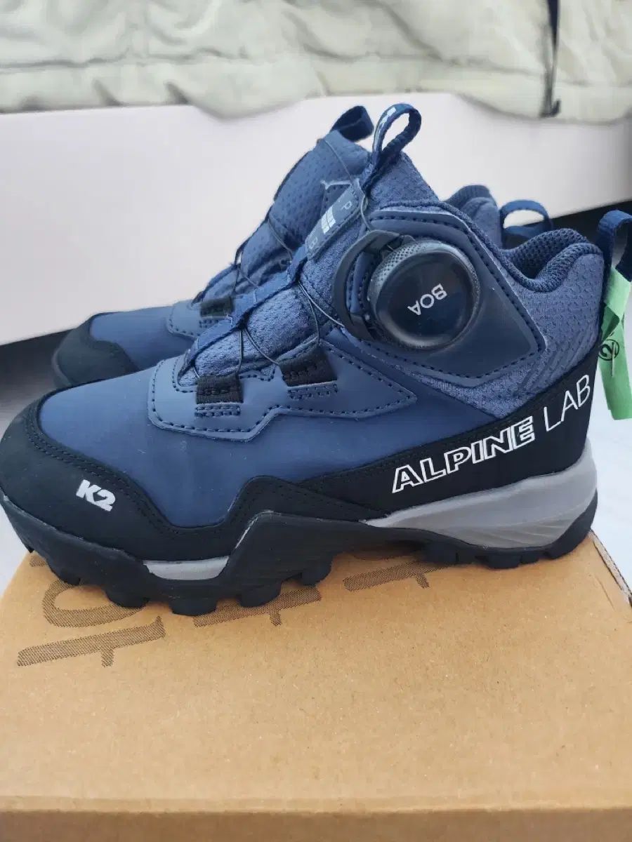 K 2 キッズ トレッキングシューズ 登山靴 190