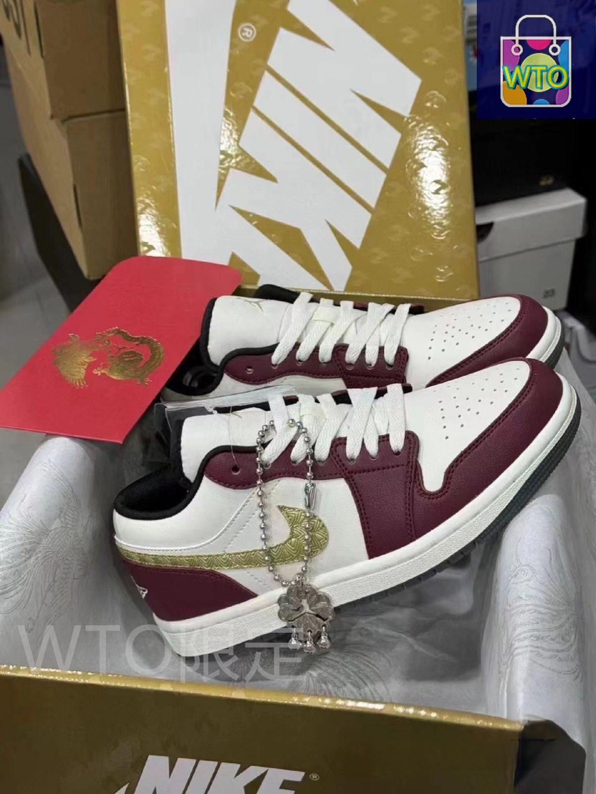 値下げ未使用NikeAirJordan 1 Low トラヴィススコット 23.5 お値下げしました??即購入?? ナイキ travis scott×AIR JORDAN 1