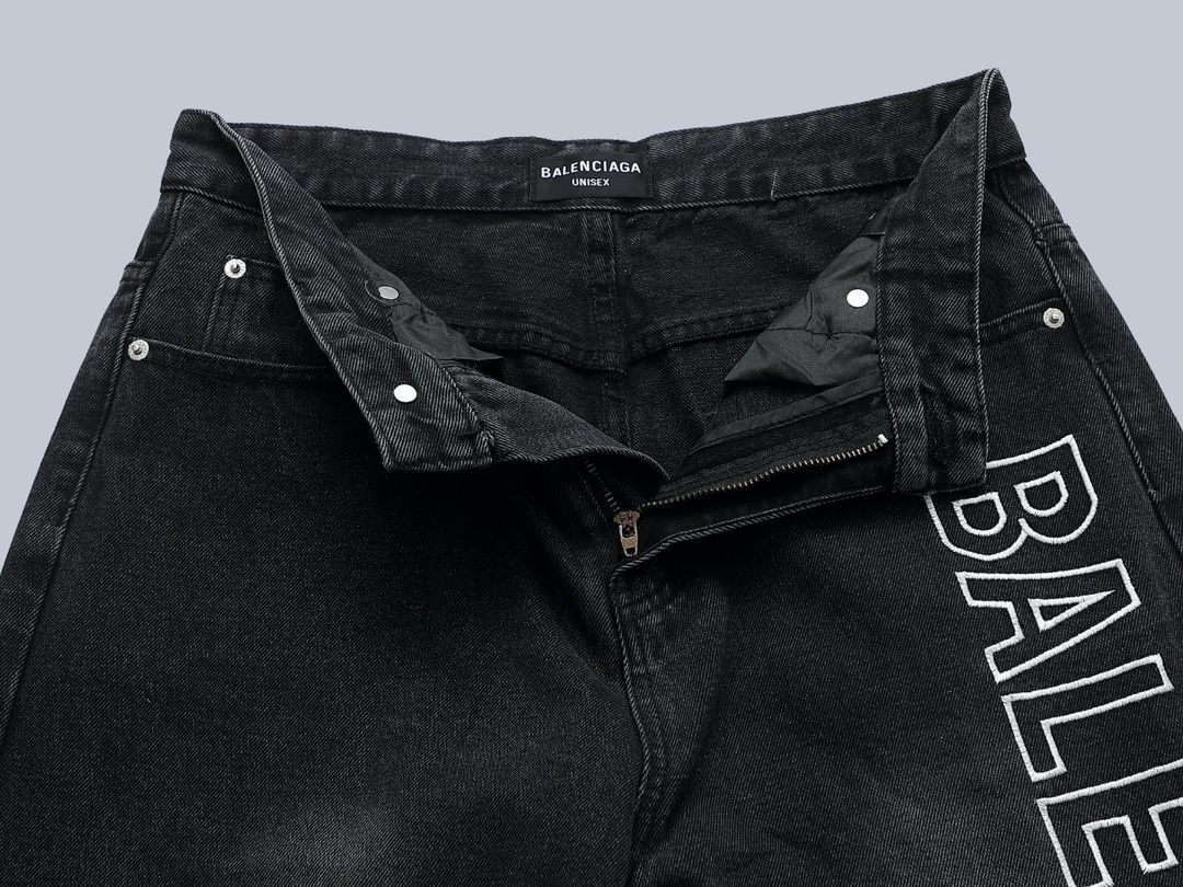 BAL 刺繍入り水洗いデニムパンツ